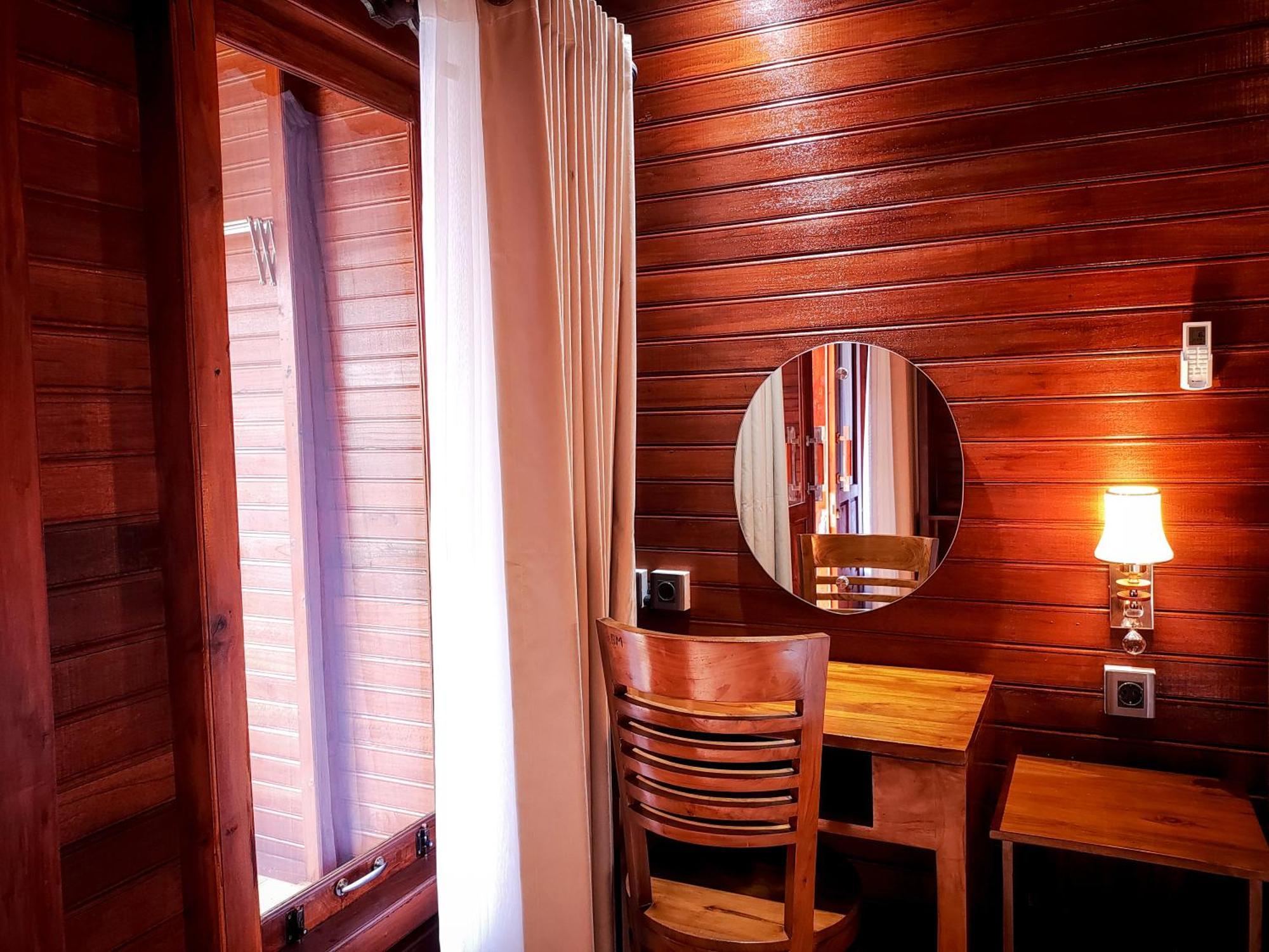 Uli Wood Villa, Jimbaran Bali - Near Gwk Exteriör bild
