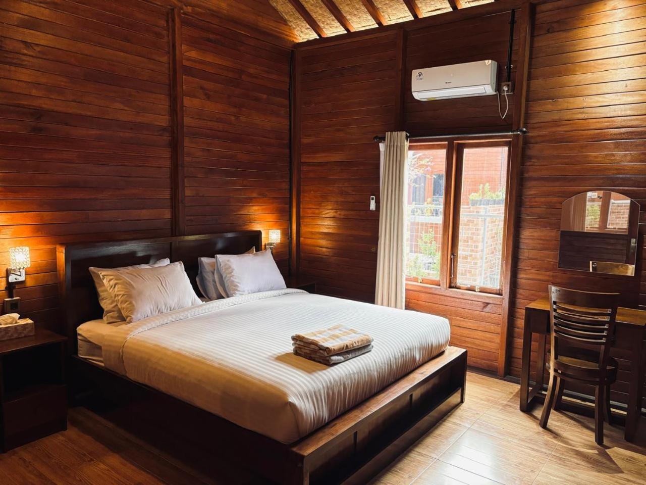 Uli Wood Villa, Jimbaran Bali - Near Gwk Exteriör bild