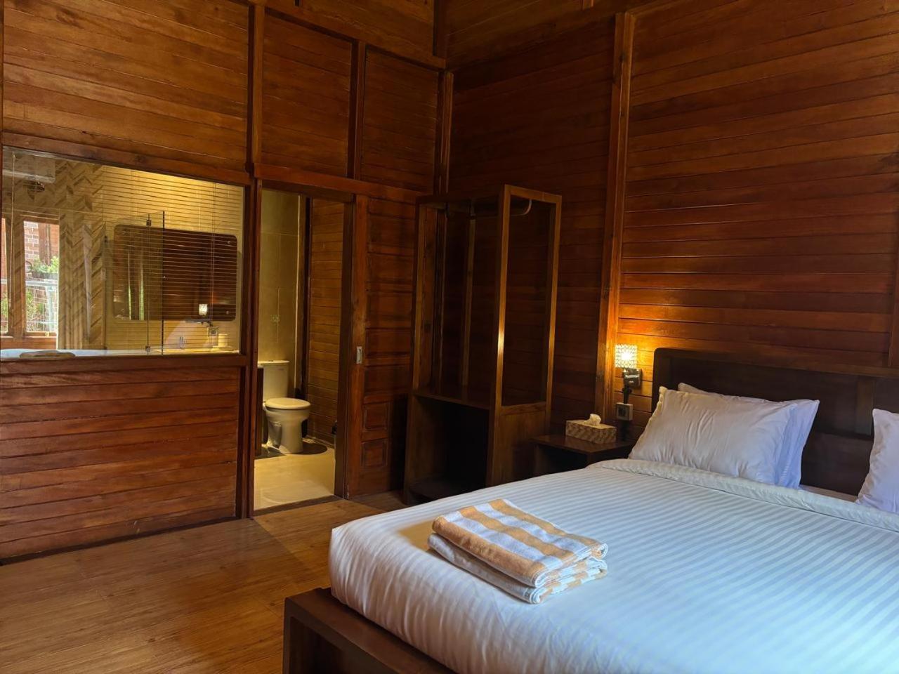 Uli Wood Villa, Jimbaran Bali - Near Gwk Exteriör bild
